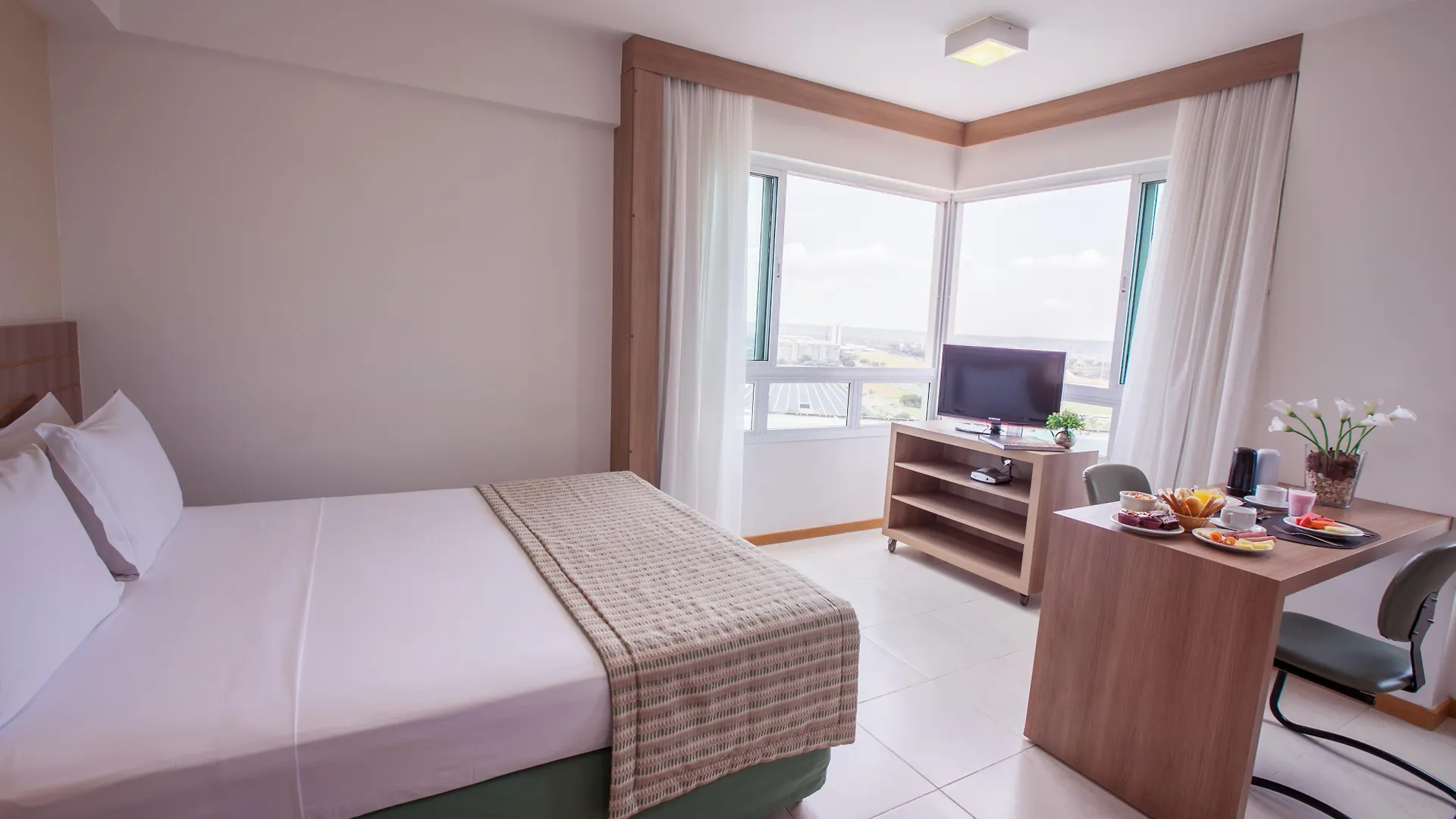 *** Hotel Saint Moritz Hplus Express Brasilia Brazil