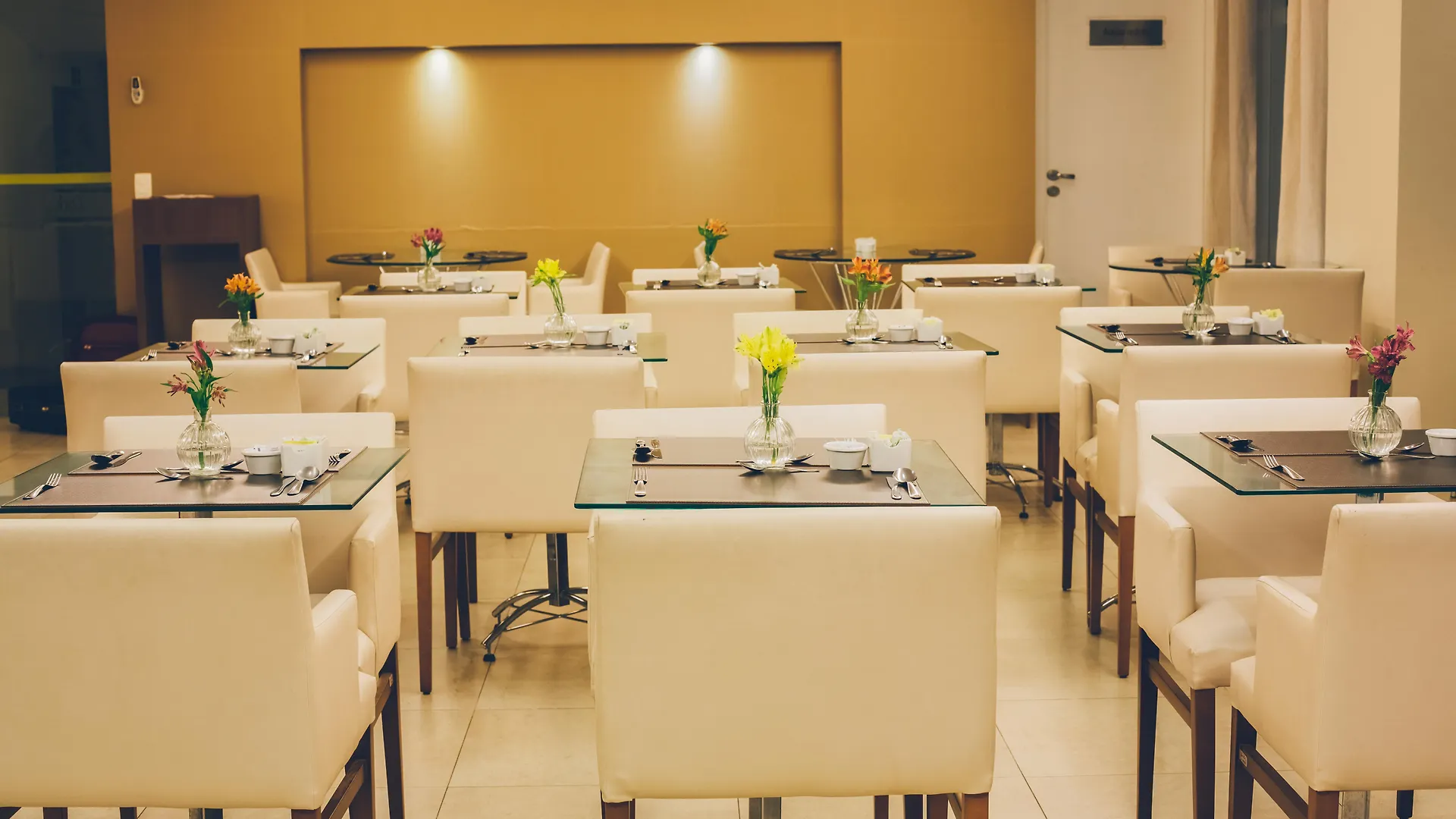 Saint Moritz Hplus Express Brasília Hotel